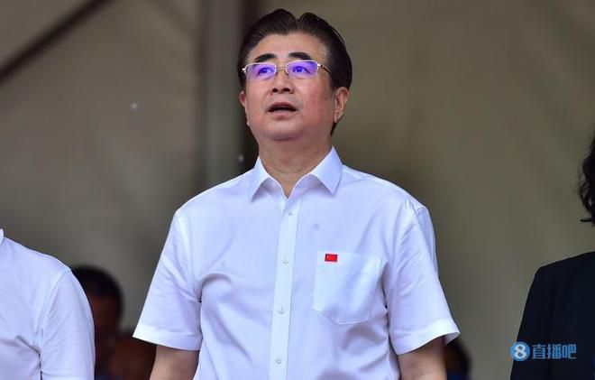 黄头发的姐姐