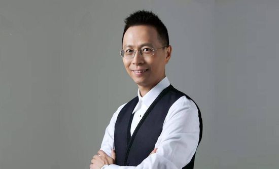 成人四色