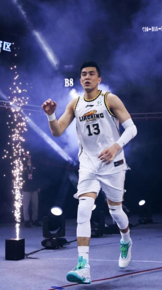 我装睡让他擦进去好爽视频