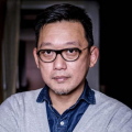 成人精品在线观看